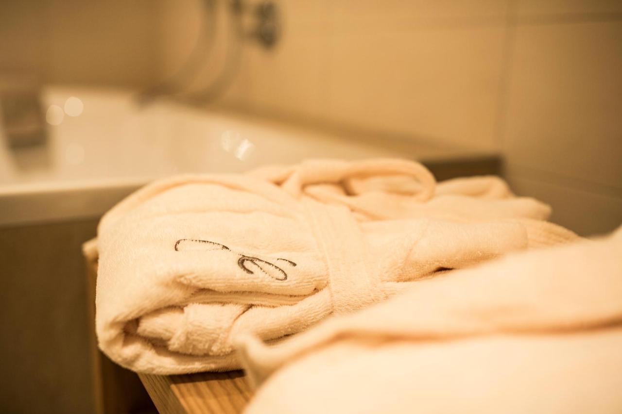 Slow Living Suite - Ferienwohnung Mit Privater Sauna & Garten Fiss Esterno foto
