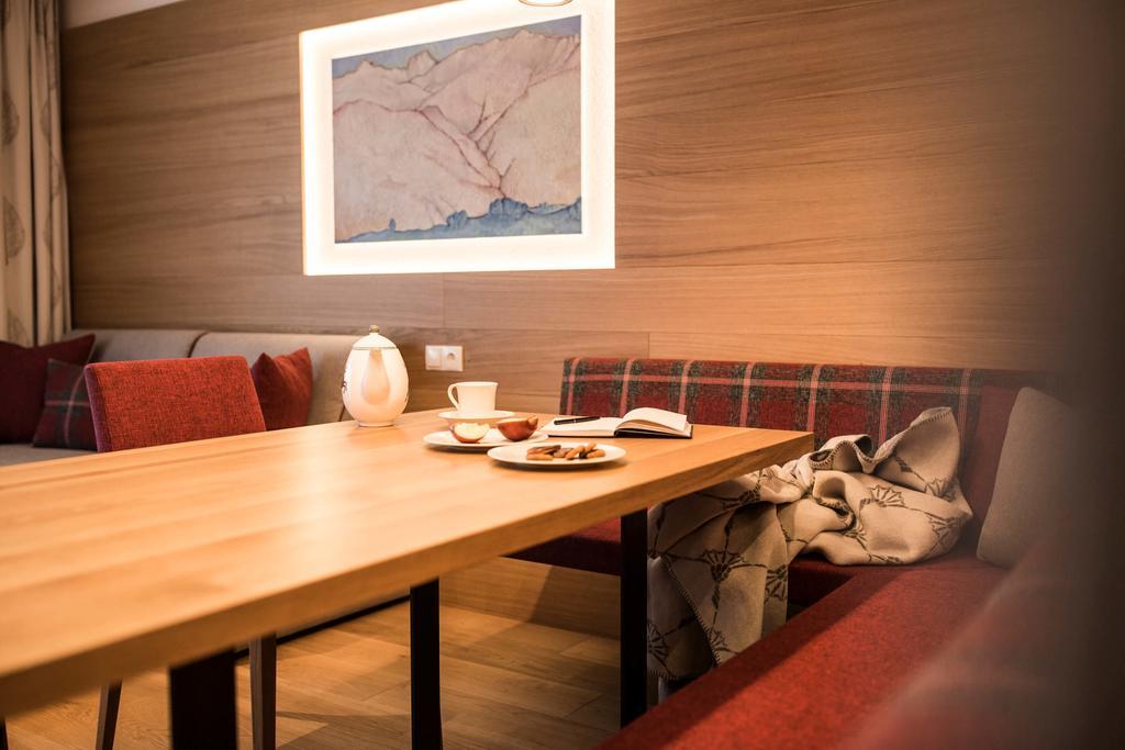 Slow Living Suite - Ferienwohnung Mit Privater Sauna & Garten Fiss Esterno foto