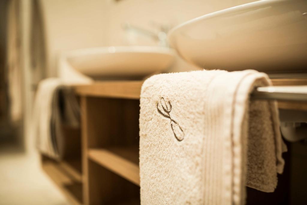 Slow Living Suite - Ferienwohnung Mit Privater Sauna & Garten Fiss Esterno foto