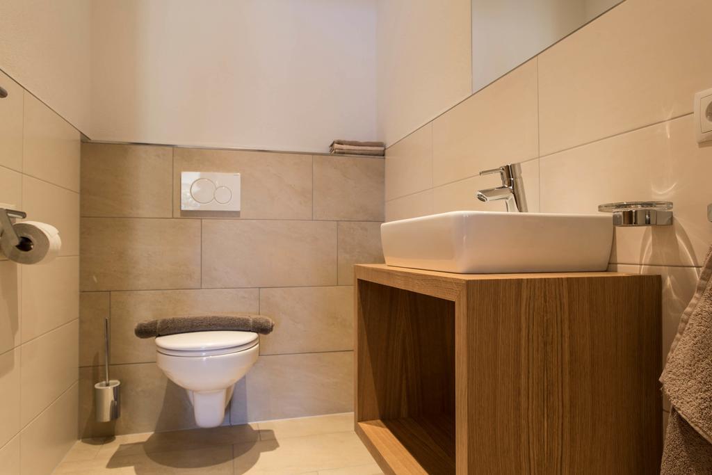 Slow Living Suite - Ferienwohnung Mit Privater Sauna & Garten Fiss Esterno foto
