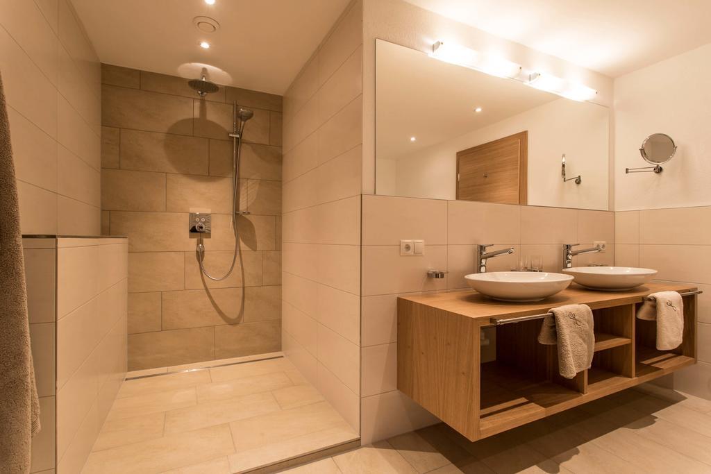 Slow Living Suite - Ferienwohnung Mit Privater Sauna & Garten Fiss Esterno foto
