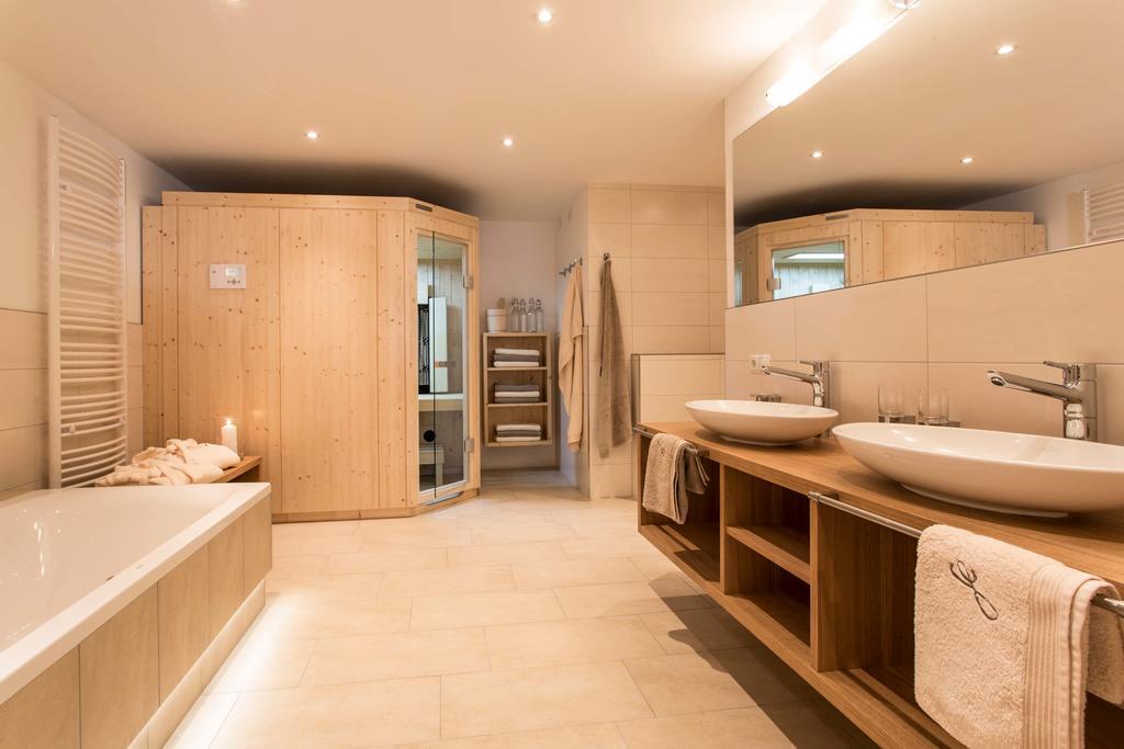 Slow Living Suite - Ferienwohnung Mit Privater Sauna & Garten Fiss Esterno foto